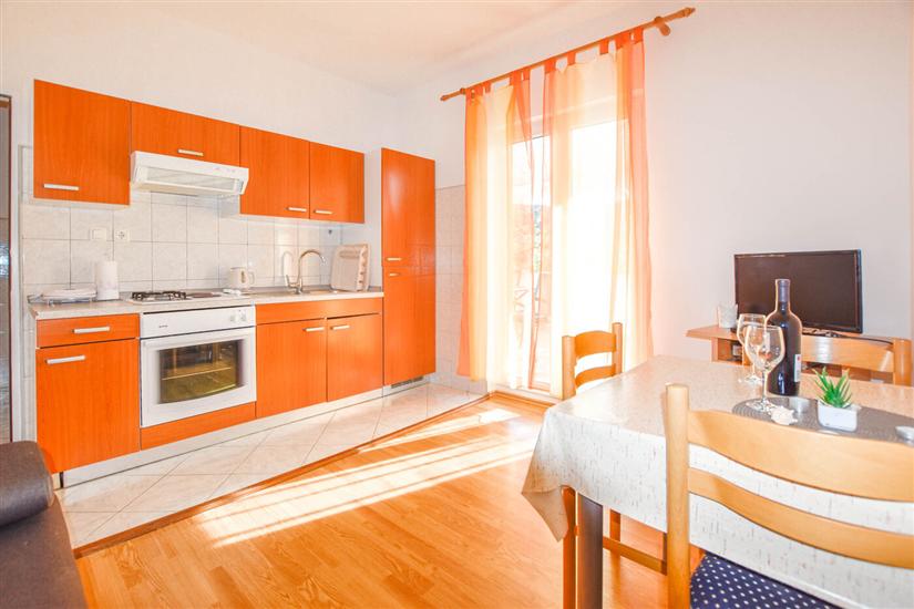 Apartment A2, for 3 persons