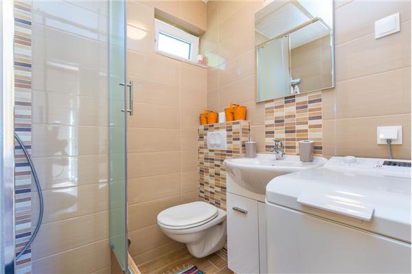 House K1, for 8 persons