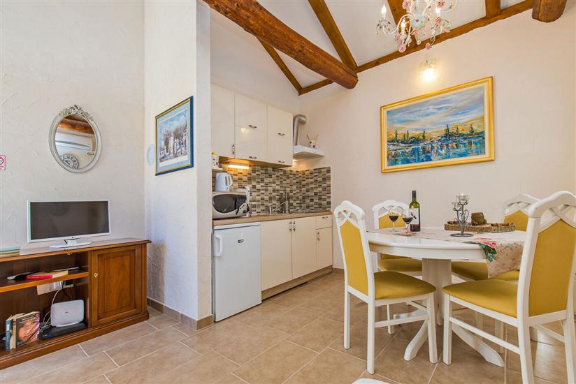 House K1, for 8 persons