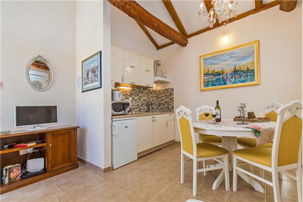 House K1, for 8 persons