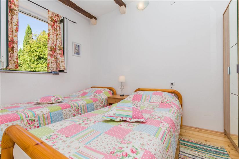 House K1, for 8 persons