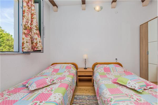 House K1, for 8 persons