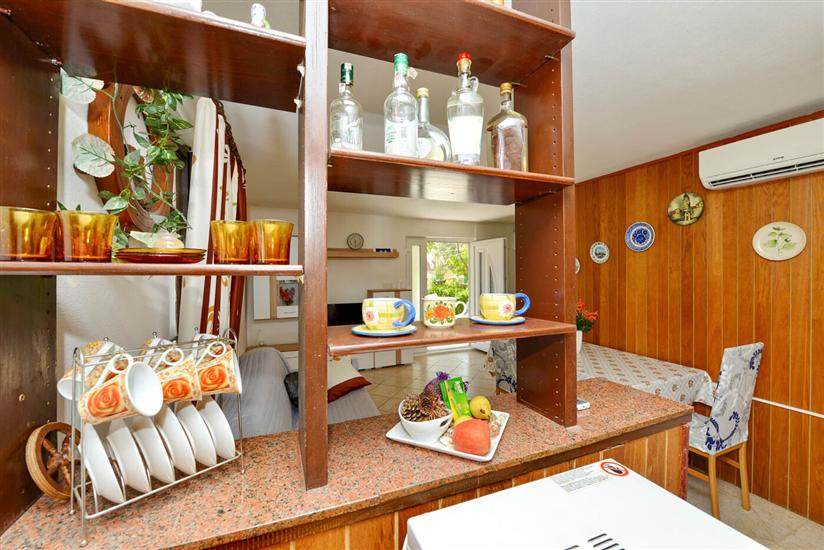 Apartment A2, for 6 persons