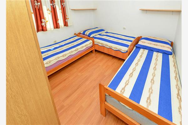 Apartment A2, for 6 persons