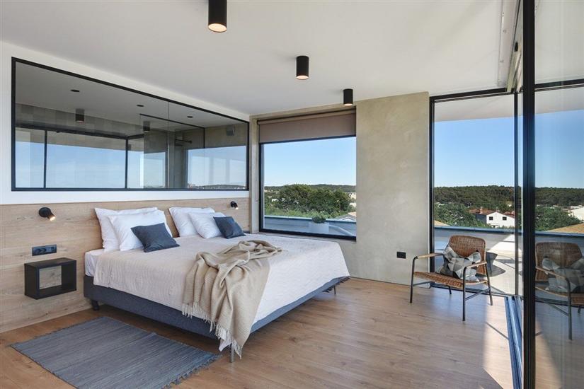 House K1, for 14 persons