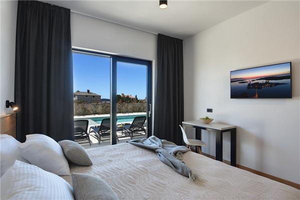 House K1, for 14 persons