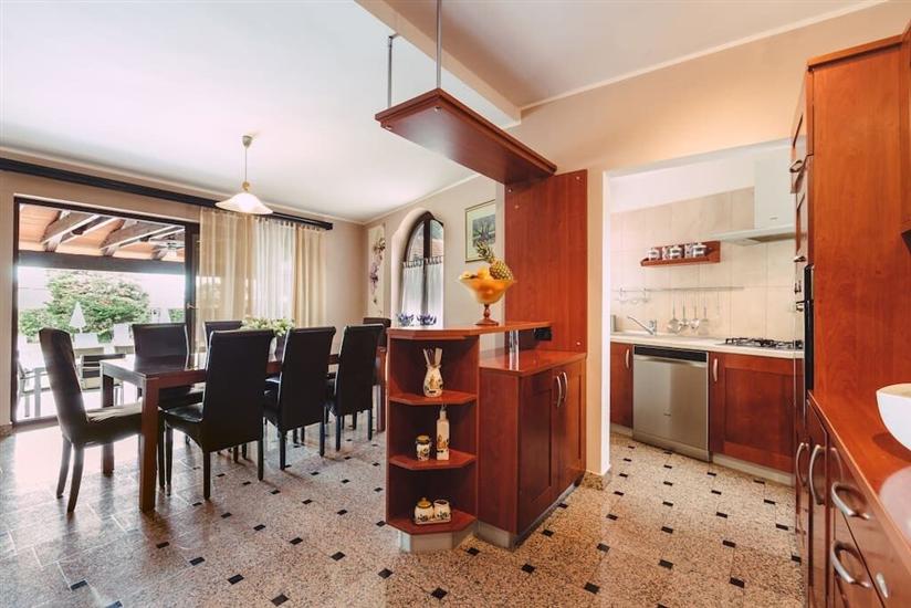 House K1, for 12 persons