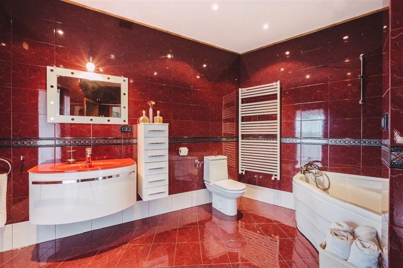 House K1, for 12 persons