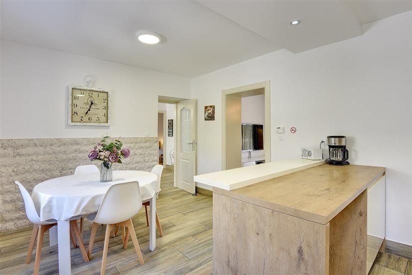 Apartment A1, for 6 persons