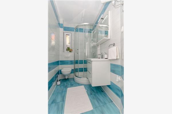 House K1, for 8 persons