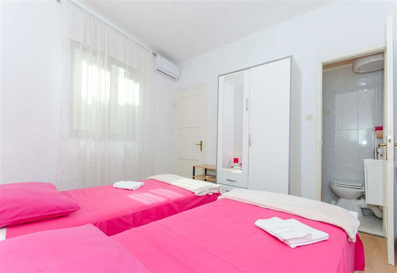 House K1, for 8 persons