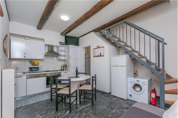 Apartment A2, for 6 persons