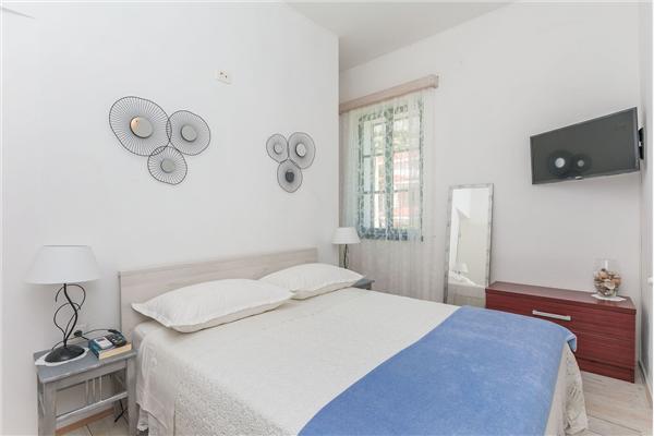 Apartment A2, for 6 persons