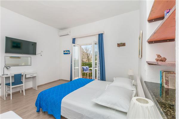 Apartment A2, for 6 persons