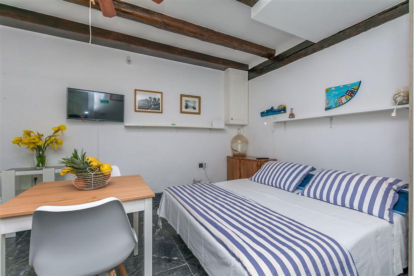 Apartment A1, for 3 persons