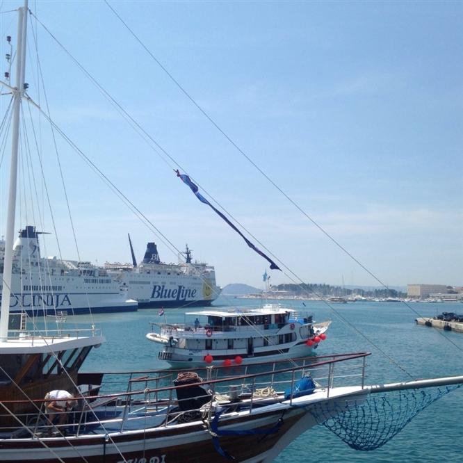 8d3723535be097e892d6648a917c7968-original