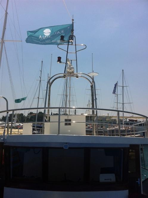 390433606e69ad506072cccd4c21d19f-original