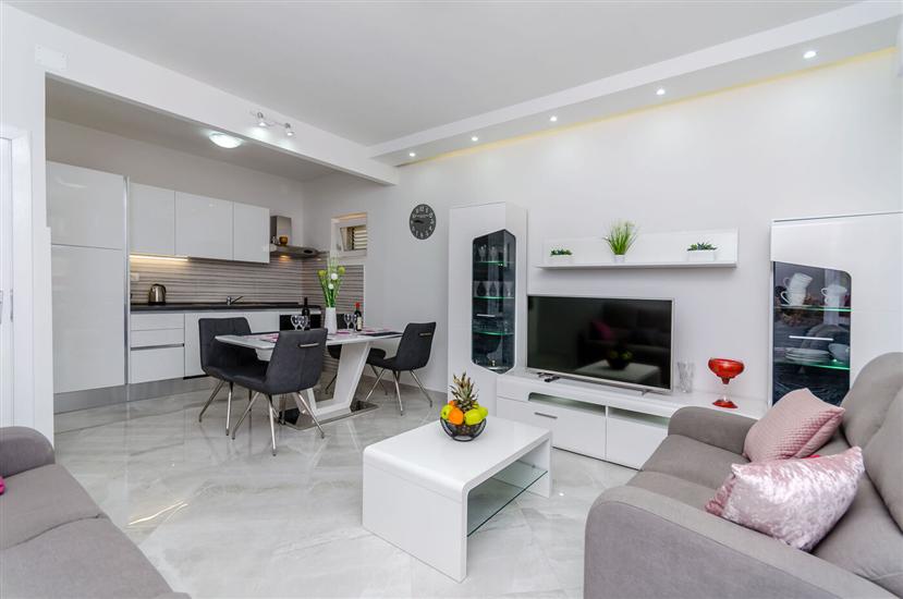 Apartment A1, for 5 persons