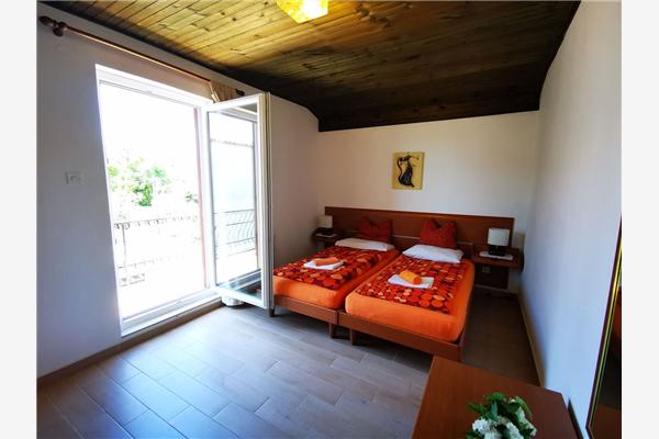 Apartment A2, for 4 persons