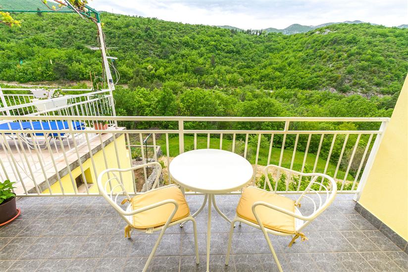 Apartment Green view