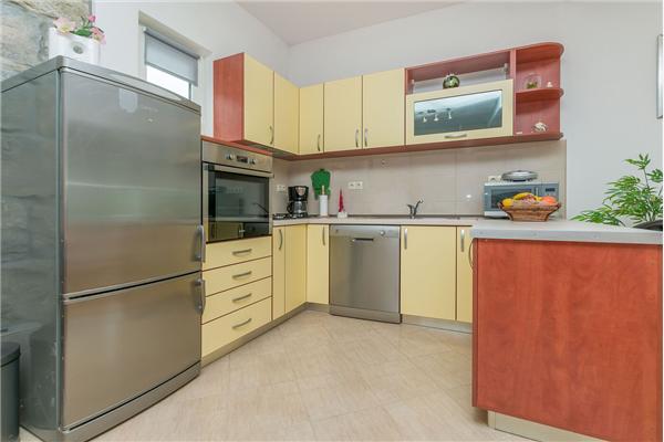 Apartment A1, for 5 persons