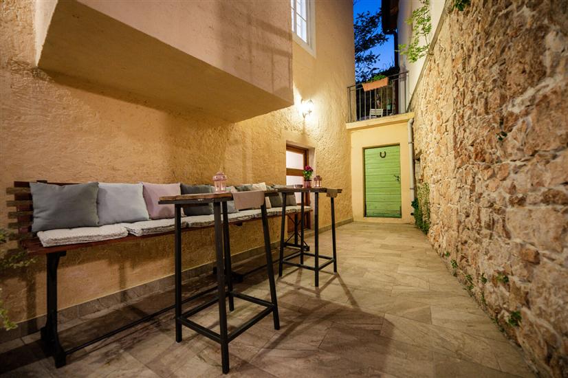 Pansion Boutique Hostel Mali Pariz