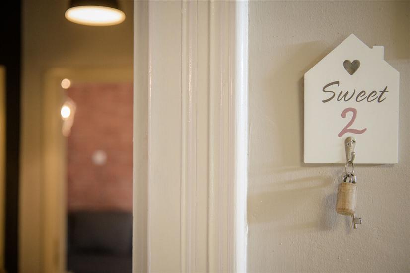 Room S2, for 3 persons