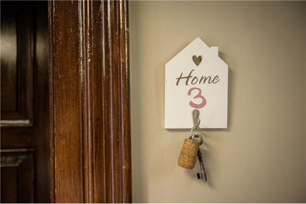 Room S3, for 3 persons