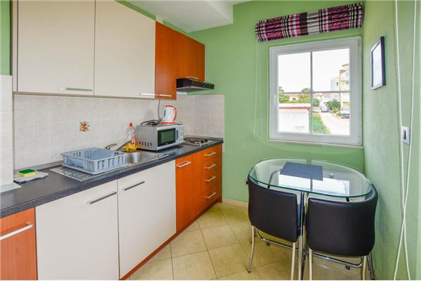 Apartment A2, for 3 persons