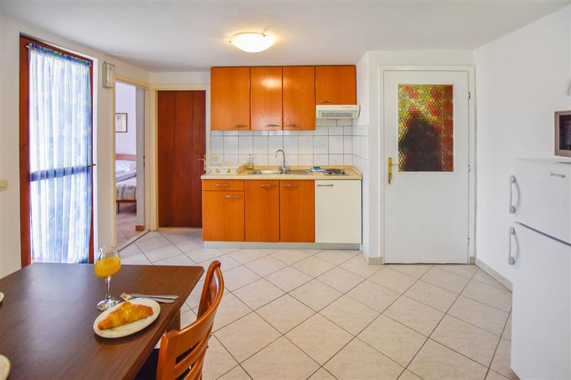 Apartment A4, for 5 persons