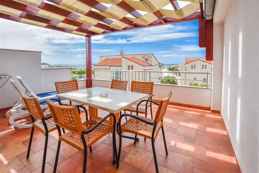 Apartment A4, for 5 persons