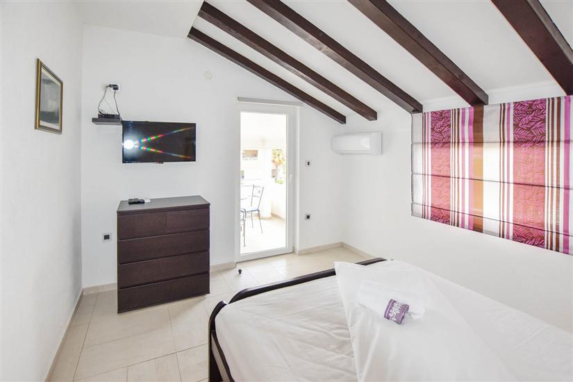 Apartment A5, for 4 persons