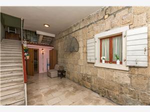 Apartma Split in Riviera Trogir,RezervirajKlarićOd 72 €