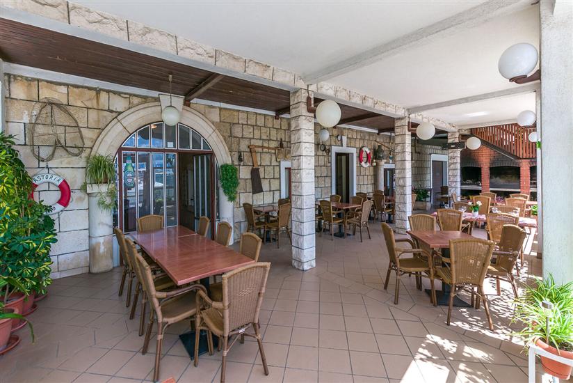 Apartments Cash and dash