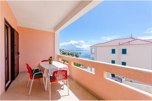 Apartment A1, for 5 persons