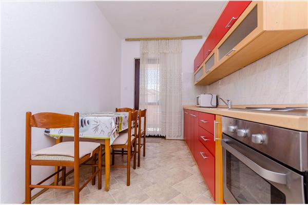 Apartment A1, for 5 persons