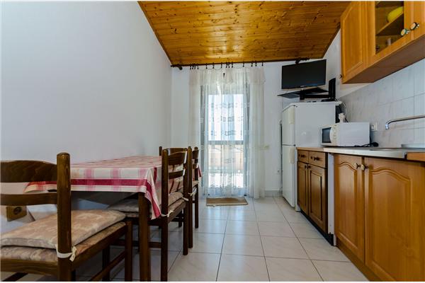 Apartment A2, for 5 persons