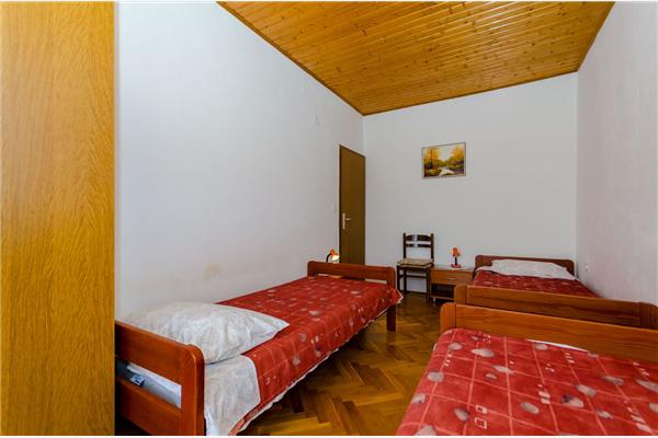 Apartment A2, for 5 persons