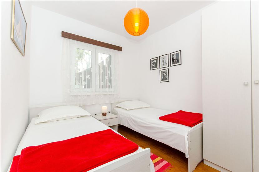 House K1, for 8 persons