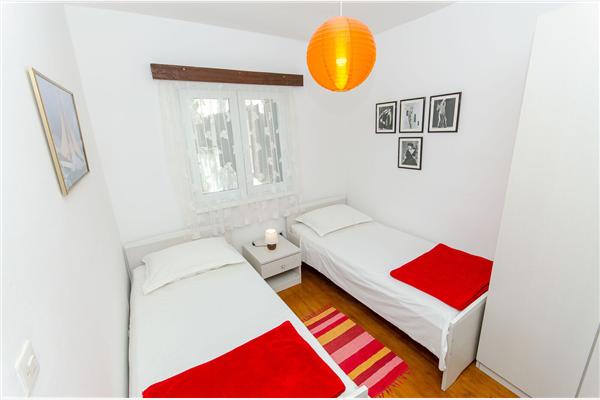 House K1, for 8 persons