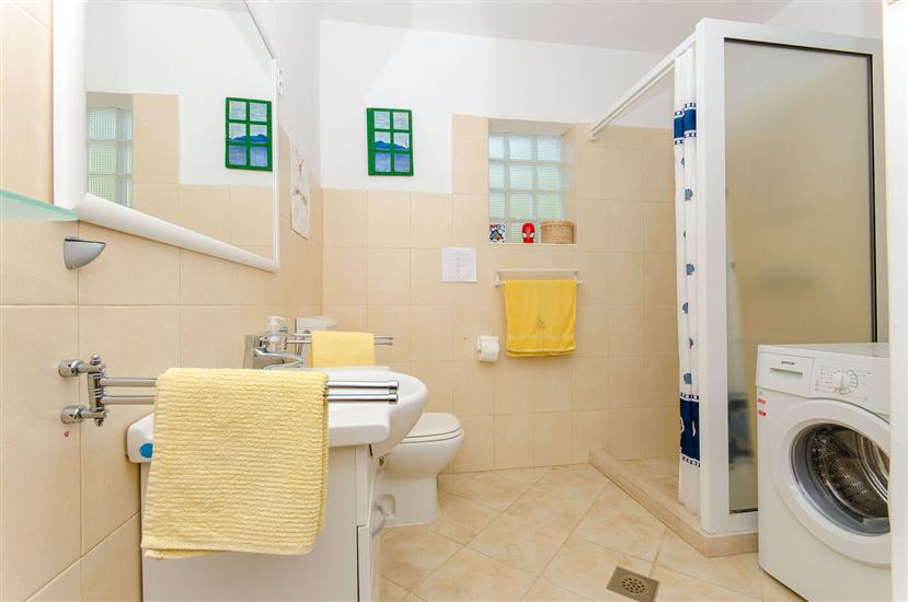 House K1, for 8 persons