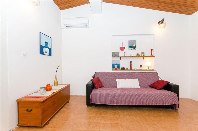 House K1, for 8 persons