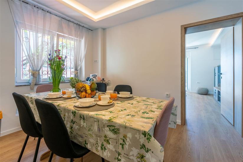 Apartment A2, for 4 persons