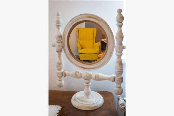 Room S2, for 3 persons