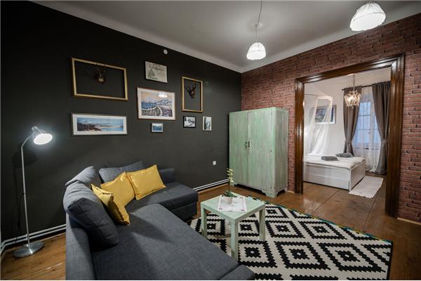 Room S3, for 3 persons