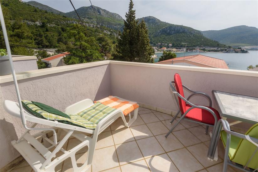 Apartment A2, for 4 persons