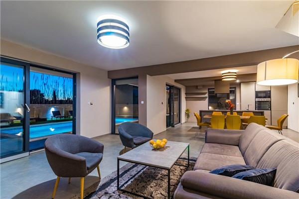 House K1, for 10 persons