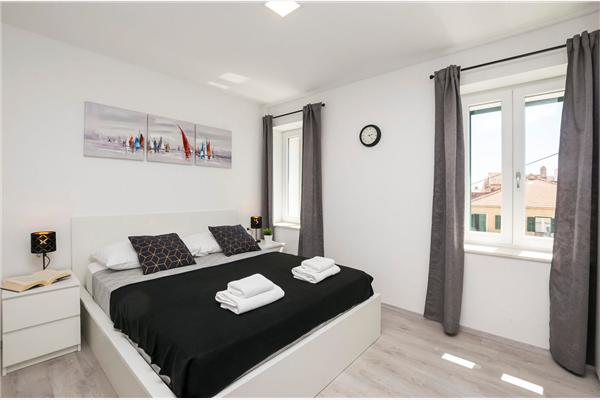 Room S6, for 2 persons