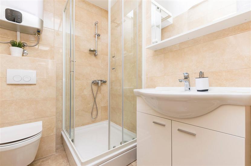 Room S5, for 2 persons