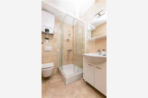 Room S5, for 2 persons